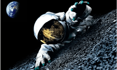 What happens if an astronaut dies in space?